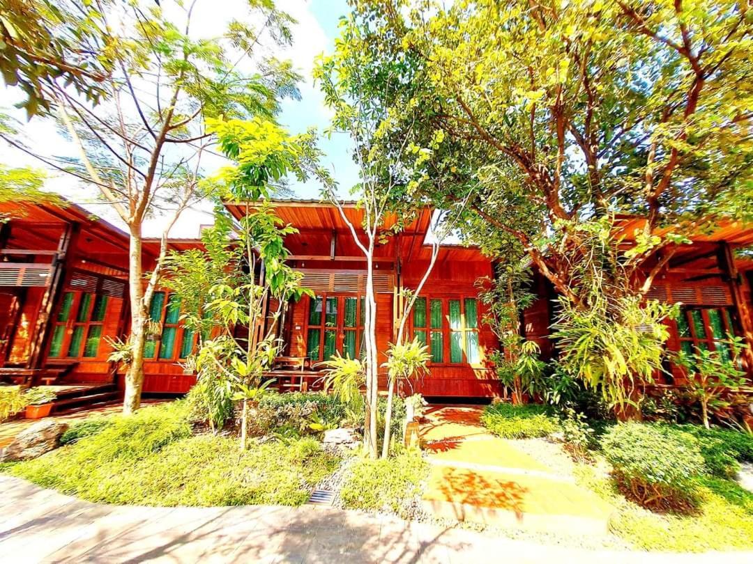 Areeya Phubeach Resort Wooden House Ban Chong Phli Exteriör bild