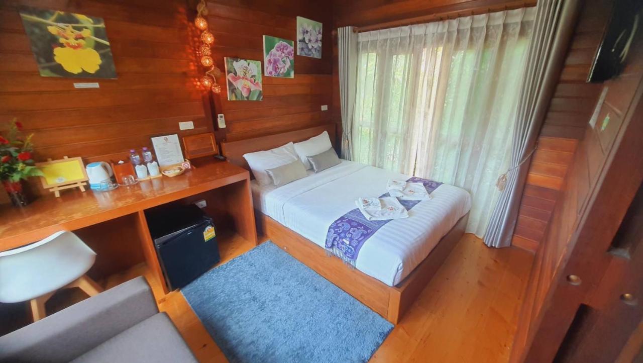 Areeya Phubeach Resort Wooden House Ban Chong Phli Exteriör bild