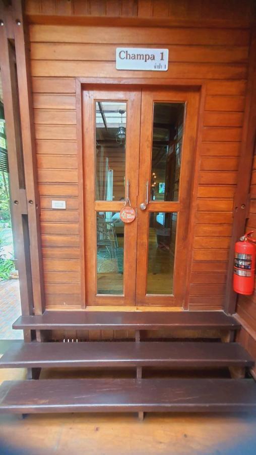 Areeya Phubeach Resort Wooden House Ban Chong Phli Exteriör bild